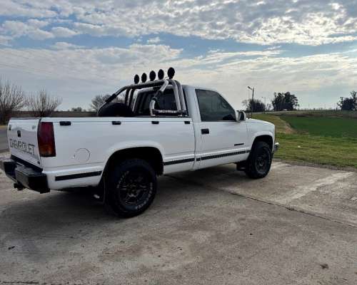 Chevrolet Silverado con Motor Cummins 6 Cilindros año 1998