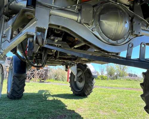 Pulverizadora Pla MAP3 3300 PS Mixta 36 2017 8000hs