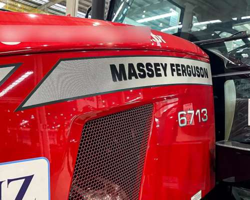 Tractor Massey Ferguson 6713 135 HP