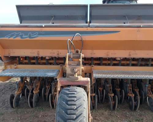 Sembradora Agrometal MX 33