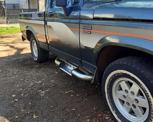 Vendo Chevrolet Custom D-20 Luxe Turbo Plus