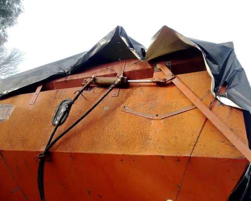 Vendo Tolva Masal 9tn o Permuto X Camioneta