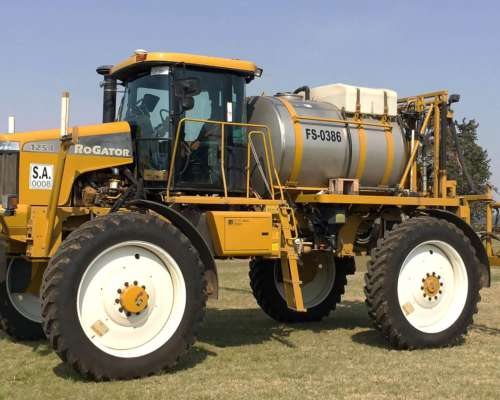 Pulverizadora Rogator 1254 - año 200 - 30 Mts Barral-