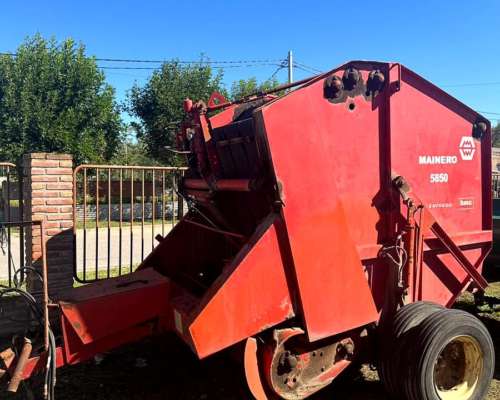 Enrolladora Rotoenfardadora Mainero 5850