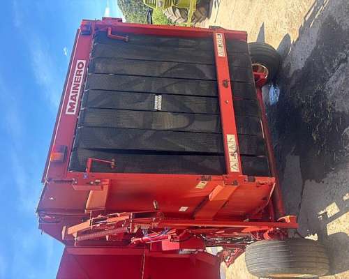 Rotoenfardadora Mainero 5880 con Monitor MRE1000