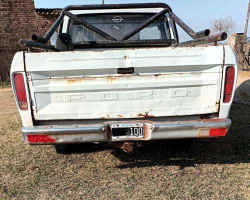 F100 Motor 221 con GNC