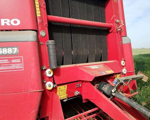 Rotoenfardadora Mainero 5887 con Atador a RED