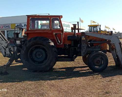 Tractor Fiat 700 con Pala y Retro