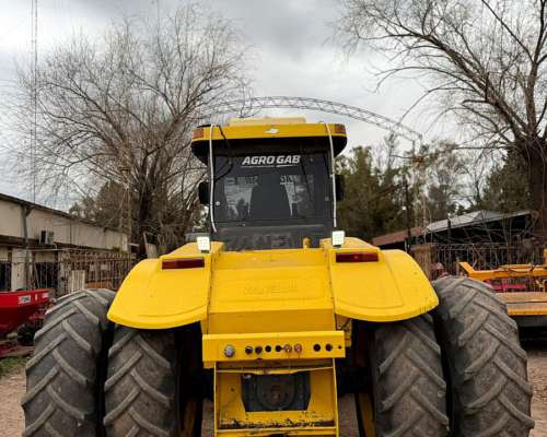 Tractor Pauny 540c con Duales 18-4-34 Motor Cummins