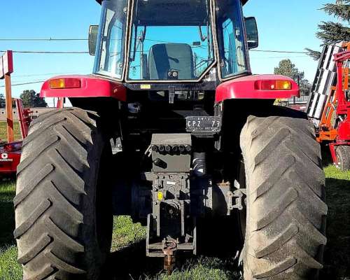 Tractor Massey Ferguson 7015 año 2015