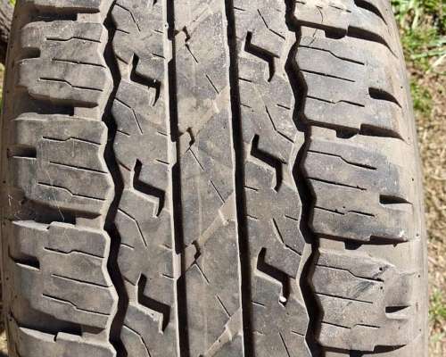 Neumático Usado Bridgestone A/T 693iii 265/65-17