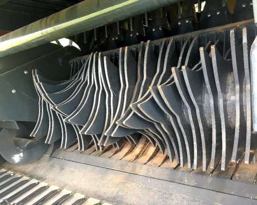 Enfardadora Yomel Mega Tigra 1270 HD CUT