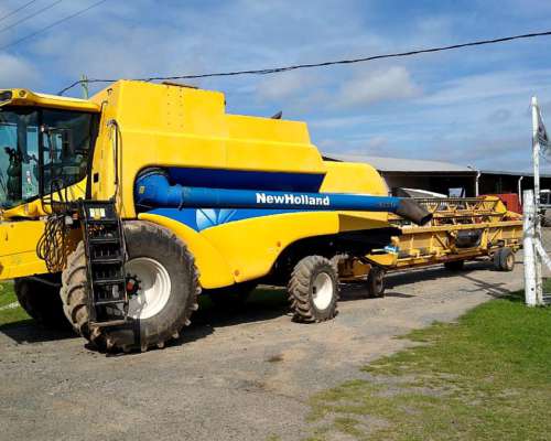 New Holland CS 660 - Modello 2006