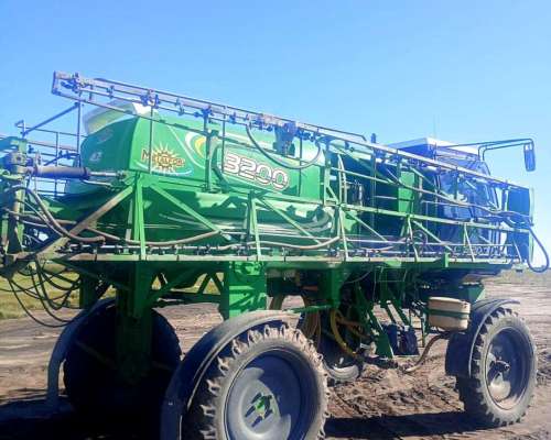 Pulverizadora Autopropulsada Metalfor 3200