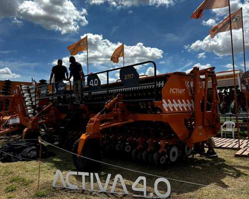 Nueva Cele Activa 4.0 de Grano Fino y Grueso 37x17.5