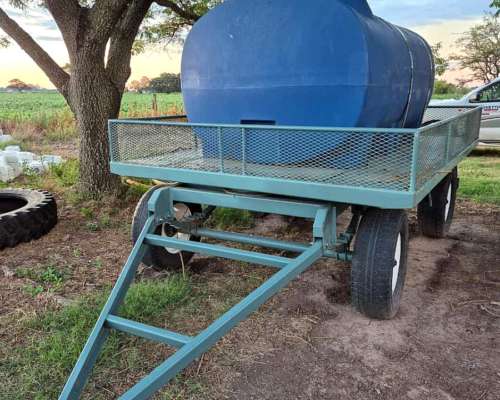 Tanque de Apoyo de 3500 Litros . año 2024.