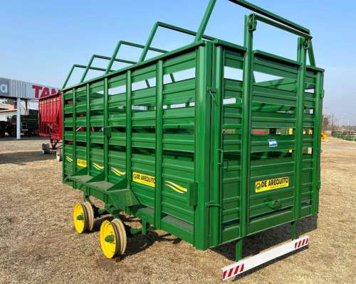 Acoplado Jaula para Hacienda 4x2mts - Disponible