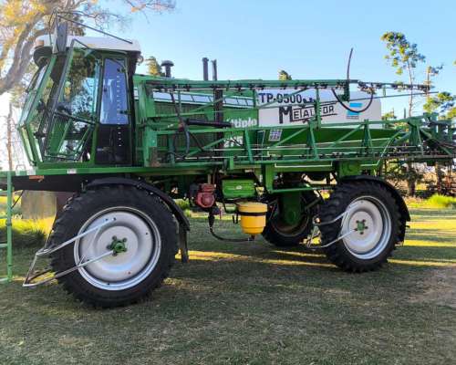 Pulverizador Metalfor 2750 Reacondicionada 2003, 3000 Hs