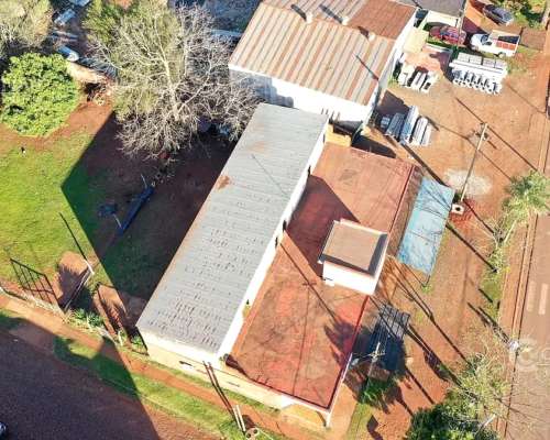 Se Vende en Virasoro Corrientes. Esquina con Locales Comerci