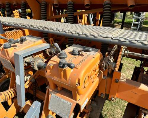 Sembradora Agrometal 13 a 52 año 2013