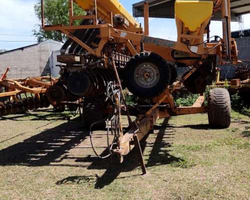 Sembradora Brazo Fuerte de 20 a 38.