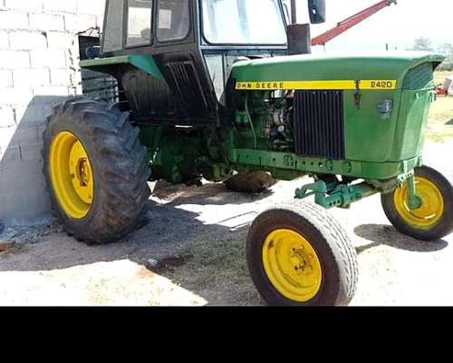 Vendo Jhon Deere 2420 en muy Buen Estado General