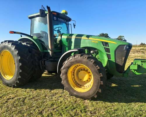 Tractor John Deere 8 340r año 2007.