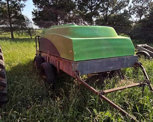 Acoplado Balancín con Tanque de 3200 Litros