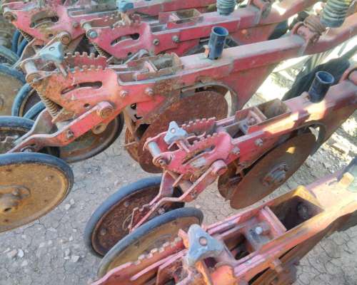 Sembradora Gherardi G100, 21 a 21cm Tiro de Punta