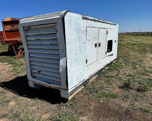 Gabinete para Generador Usado