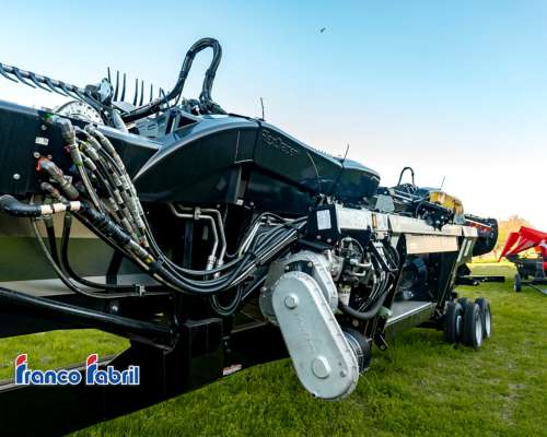 Draper Macdon FD245 Franco Fabril.