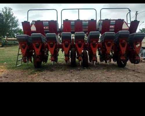 Vendo Apache Mod 6120 de 9 Surcos con Monitor Agrotax y Fert