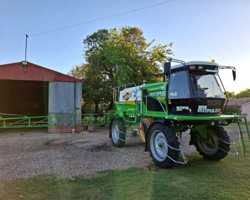 Pulverizadora Metalfor Multiple 3200, Simple, 28 METROS,2005