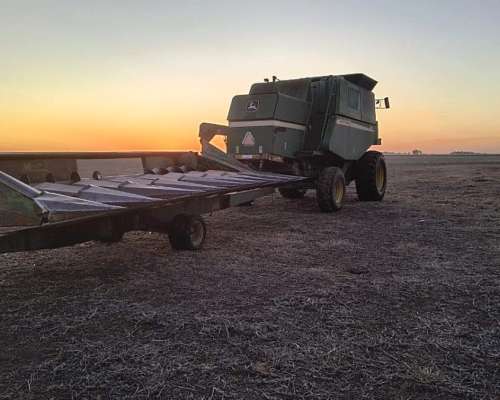 John Deere 1450, con 23pies y Maicero