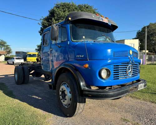 Mercedes Benz 1114 con Motor 1518