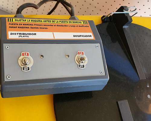 Esparcidora de Cebos AMC Modelo a 6.5