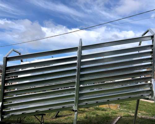 Cargador de Hacienda Galvanizado - Agrofertil