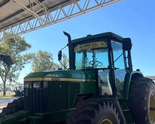 John Deere 7 500