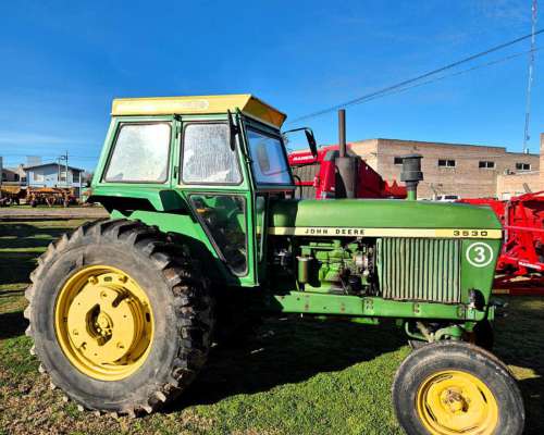Tractor John Deere 3530