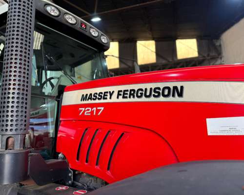 Tractor, Massey Ferguson 7217, año 2018, 4500 Hs Impecable