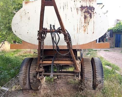 Acoplado Cisterna con Papeles al DÍA