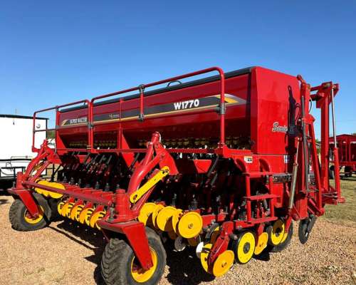 Disponible Sembradora Superwalter Serie IV 1770-31 A21cm