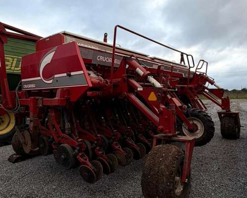Sembradora Crucianelli Pionera de 31 a 20 cm