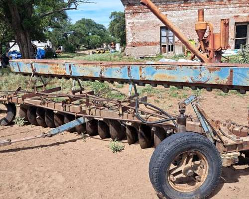 Vendo Arado de 18 Discos