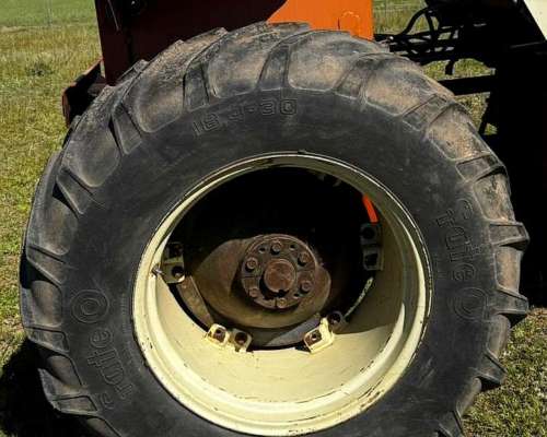 Tractor Zanello 440 - 180 HP