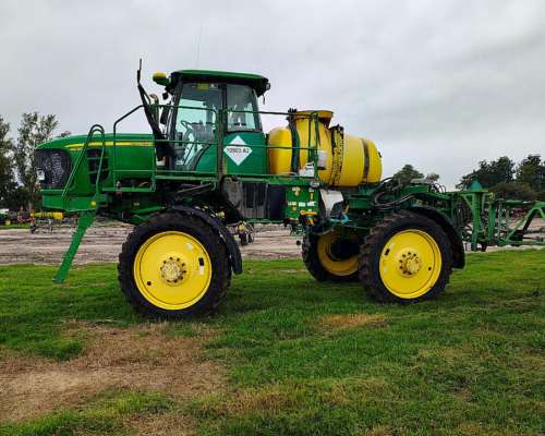 Vendo o Permuto Pulverizadora John Deere 4630