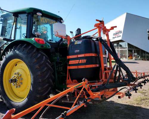 Pulverizador Jacto de 600 L, Barras 14 M, Levante 3 Puntos