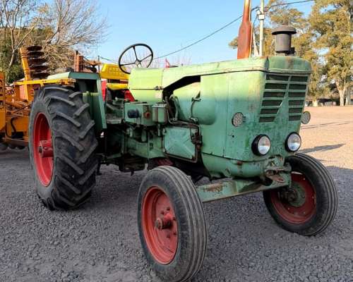 Tractor Deutz 65 con Motor 1114, Hidráulico, Toma de Fuerza