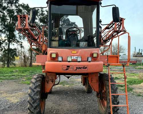 Pulverizadora Jacto, Uniport 2000, año 2000, Motor Reparado