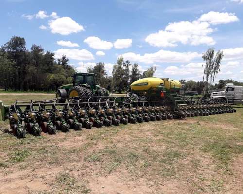 Sembradora Grano Grueso DB 66 John Deere